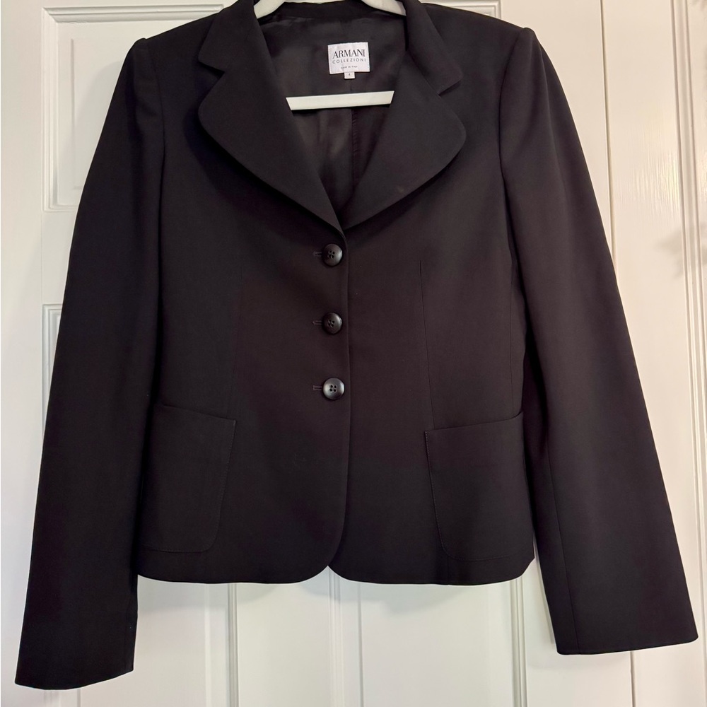 Giorgio Armani Women's Elegant Black Suit Jacket